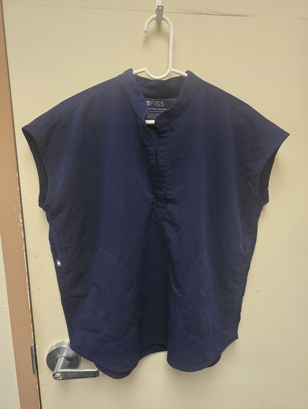 Figs Navy Short-Sleeve Mandarin Collar Medical Top
